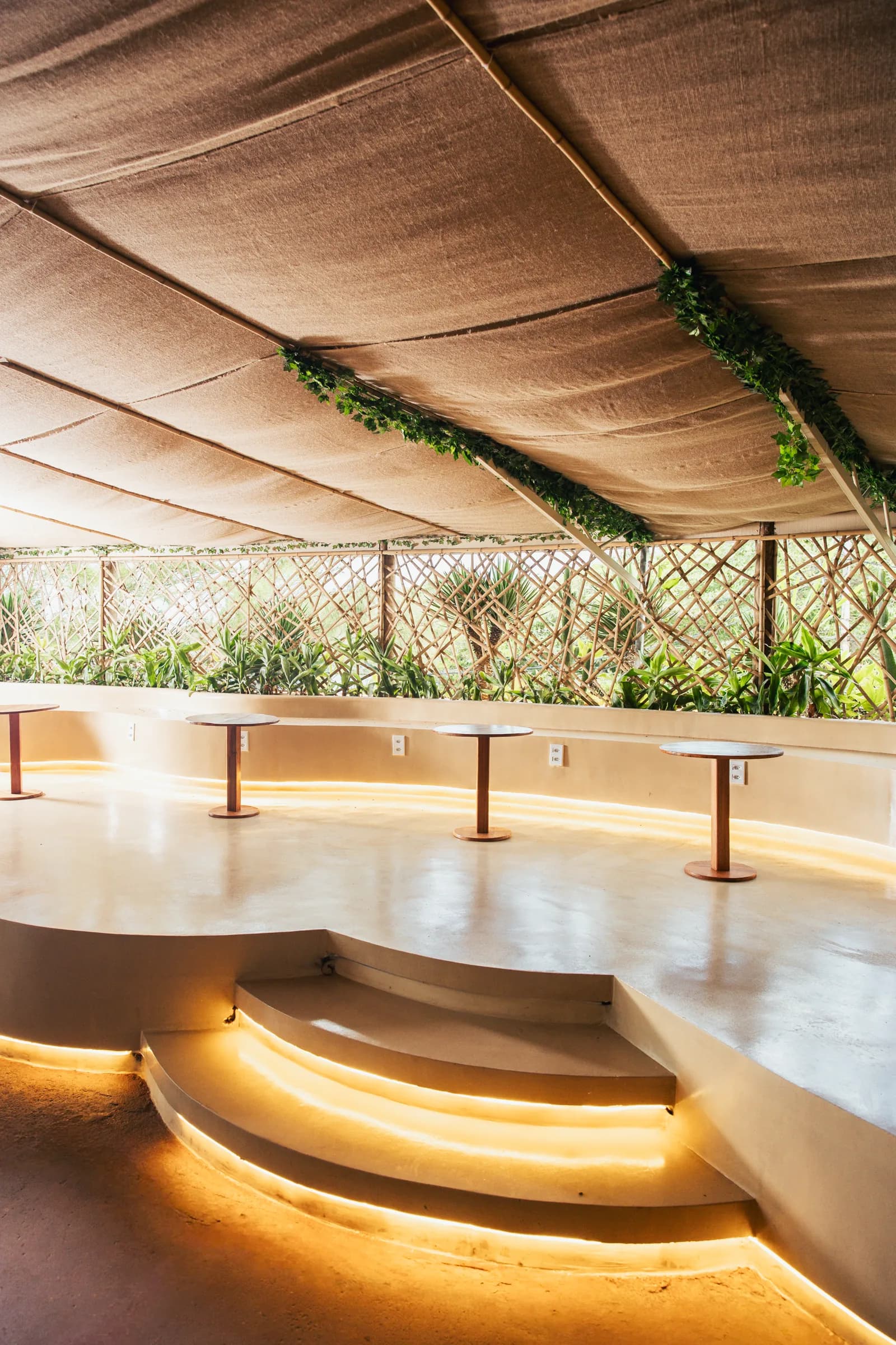 Paradise Blue — Silk Beach Club Búzios