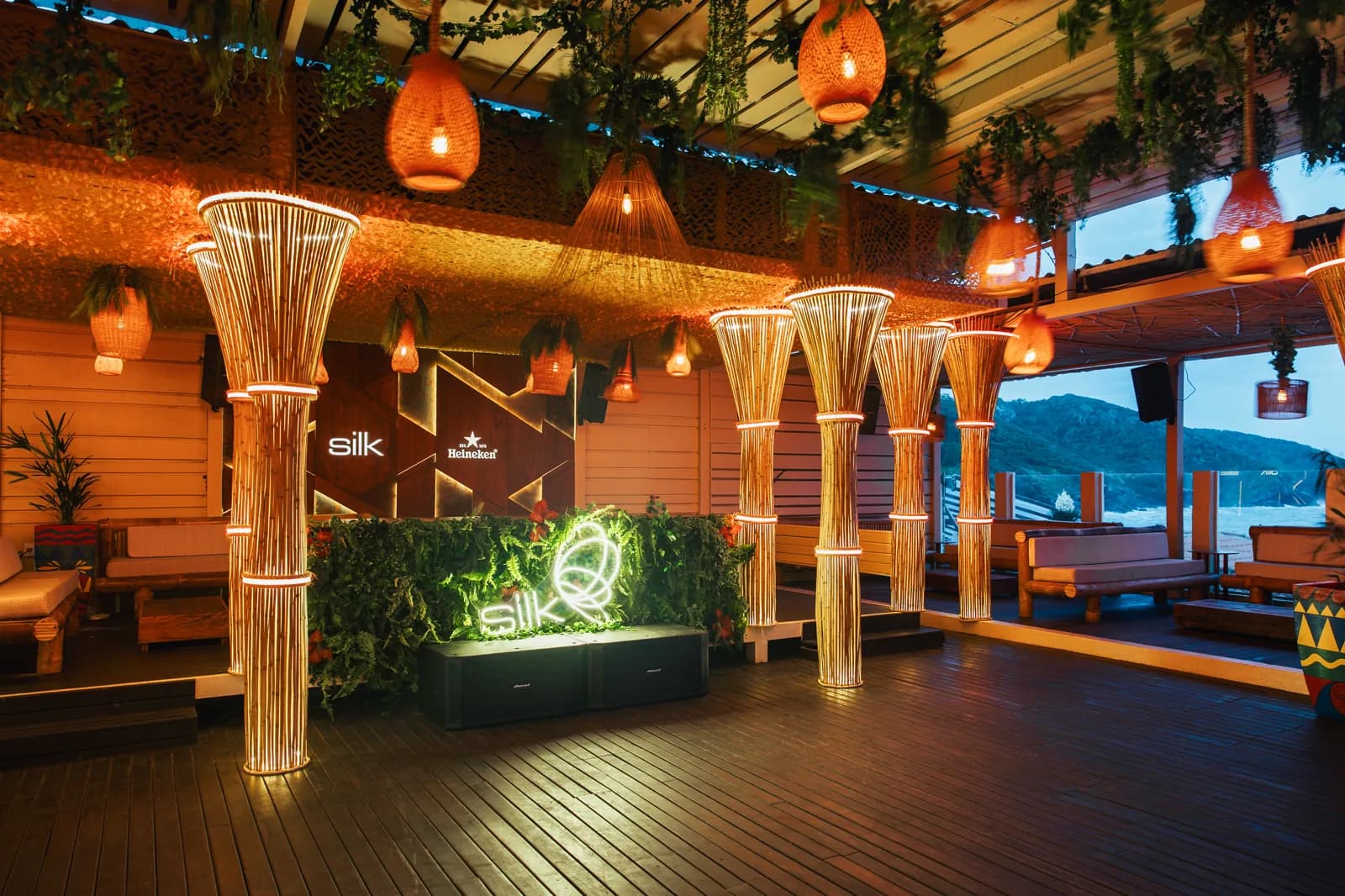 Paradise Blue — Silk Beach Club Búzios